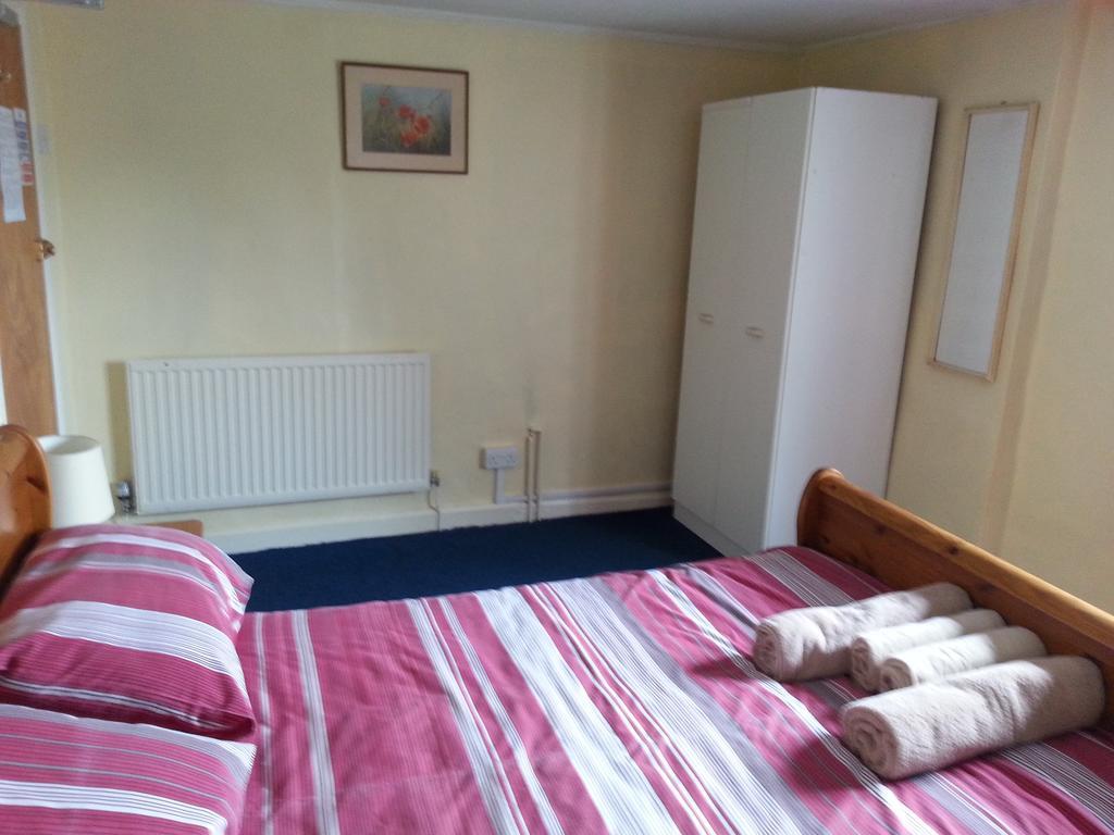 Ostler Inn Uffculme Oda fotoğraf